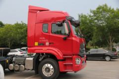 中国重汽豪瀚N7W 400马力牵引车