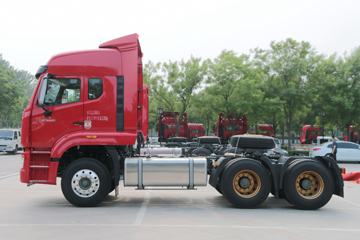 HOWO NX&nbsp;牵引车外观                                                图片