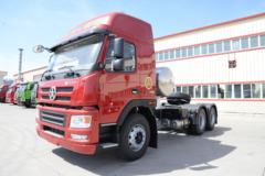 大运 新N8E重卡 380马力 6X4 LNG牵引车(MAN后桥)(CGC4253N53CA)