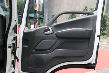 ���� ŷ����S1ϵ ��ӯ�� 131���� 4.14�׵�����ʽ�Ῠ(����)(BJ5045XXY-FK)ͼƬ