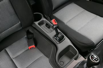 ���� ŷ����S1ϵ ��ӯ�� 131���� 4.14�׵�����ʽ�Ῠ(����)(BJ5045XXY-FK)ͼƬ