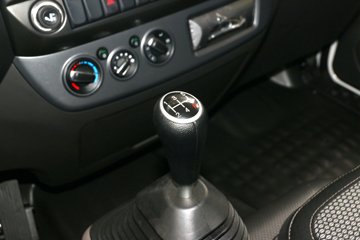 ���� ŷ����S1ϵ ��ӯ�� 131���� 4.14�׵�����ʽ�Ῠ(����)(BJ5045XXY-FK)ͼƬ