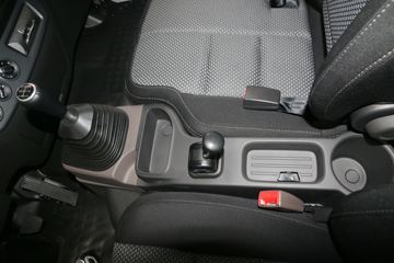 ���� ŷ����S1ϵ ��ӯ�� 131���� 4.14�׵�����ʽ�Ῠ(����)(BJ5045XXY-FK)ͼƬ