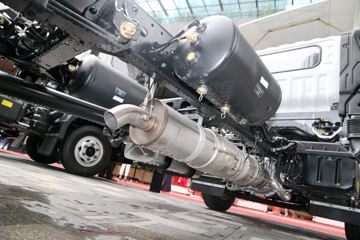 ���� ŷ����S1ϵ ��ӯ�� 131���� 4.14�׵�����ʽ�Ῠ(����)(BJ5045XXY-FK)ͼƬ