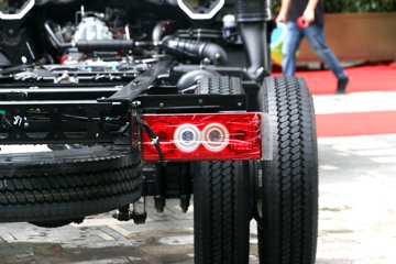 ���� ŷ����S1ϵ ��ӯ�� 131���� 4.14�׵�����ʽ�Ῠ(����)(BJ5045XXY-FK)ͼƬ