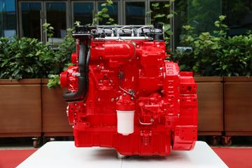 福田康明斯F4.5NS6B190 190马力 4.5L 国六 柴油发动机