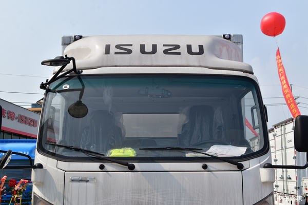 ֱ��5000Ԫ��������ʮ��700P�Ǽ��������ó����ȴ����У�