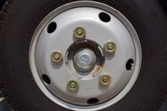 庆铃 五十铃KV600 130马力 4.17米单排厢式轻卡(油刹)(QL5044XXYALHAJ)