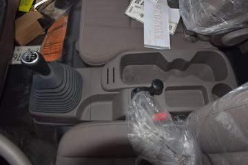 ���� ŷ����S3ϵ 143���� 4X2 4.08����س�(BJ5048XLC-FE)ͼƬ