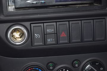 ���� ŷ����S3ϵ 143���� 4X2 4.08����س�(BJ5048XLC-FE)ͼƬ