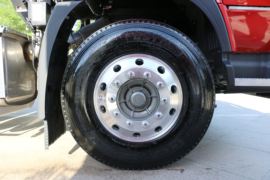 斯太尔D7B&nbsp;牵引车底盘                                                图片