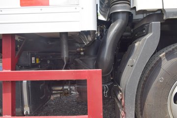 ���� ŷ����S3ϵ 143���� 4X2 4.08����س�(BJ5048XLC-FE)ͼƬ