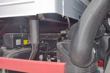 ���� ŷ����S3ϵ 143���� 4X2 4.08����س�(BJ5048XLC-FE)ͼƬ