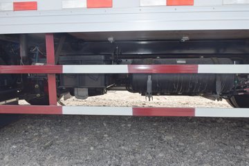 ���� ŷ����S3ϵ 143���� 4X2 4.08����س�(BJ5048XLC-FE)ͼƬ