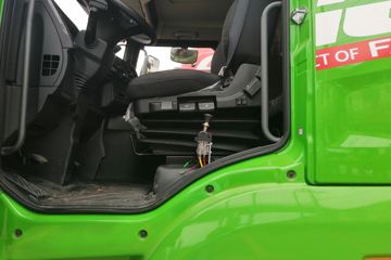 �ൺ��� JH6�ؿ� 375���� 6X4 5.6����ж��ͼƬ