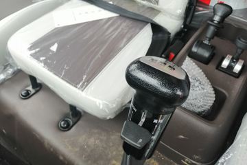 �������� �³���M3 185���� 6X2 4.8����ж��(10��)ͼƬ