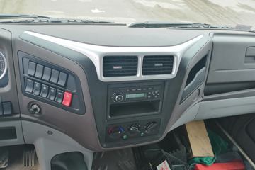 �������� �³���M3 185���� 6X2 4.8����ж��(10��)ͼƬ