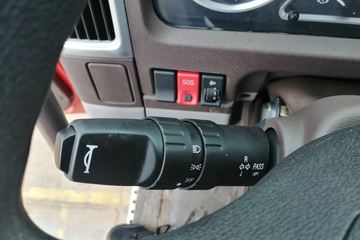 �������� �³���M3 185���� 6X2 4.8����ж��(10��)ͼƬ