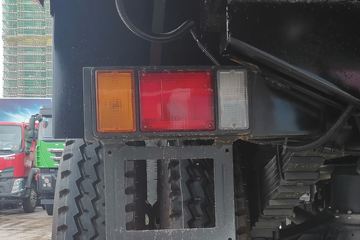 �������� �³���M3 185���� 6X2 4.8����ж��(10��)ͼƬ