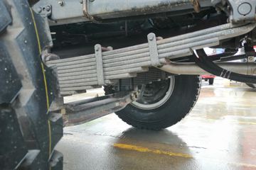 �������� �³���M3 185���� 6X2 4.8����ж��(10��)ͼƬ