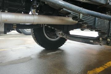 �������� �³���M3 185���� 6X2 4.8����ж��(10��)ͼƬ