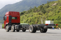 东风柳汽 乘龙H5重卡 270马力 6X2 9.7米栏板载货车(国六)(LZ1250H5CC1)