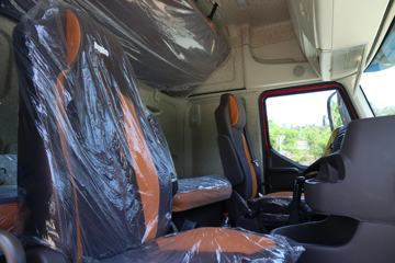 �������� ����H7�ؿ� 2019�� 600���� 6X4ǣ����(����)(LZ4252H7DC1)ͼƬ