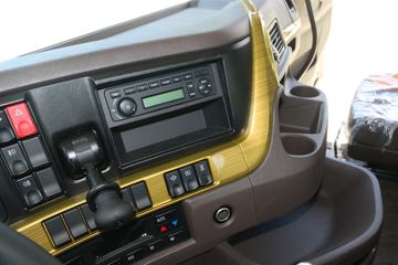 �������� ����H7�ؿ� 2019�� 600���� 6X4ǣ����(����)(LZ4252H7DC1)ͼƬ