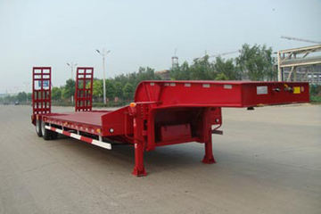 中集华骏 13米低平板半挂车(额载26吨)