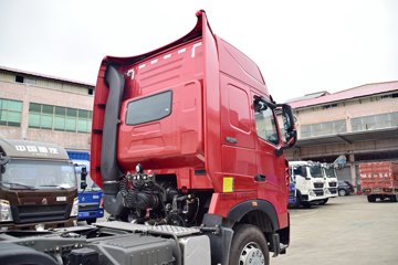 �й����� HOWO T7H�ؿ� ���а� 540���� 6X4ǣ����(ZZ4257W324HE1B)ͼƬ