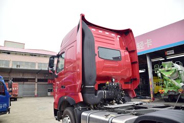 �й����� HOWO T7H�ؿ� ���а� 540���� 6X4ǣ����(ZZ4257W324HE1B)ͼƬ