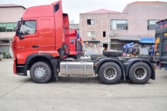中国重汽 HOWO T7H重卡 畅行版 540马力 6X4牵引车(ZZ4257W324HE1B)
