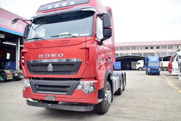 中国重汽 HOWO T7H重卡 380马力 6X4牵引车(ZZ4257N3247E1H)