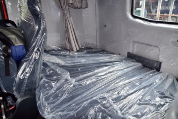 �й����� HOWO T7H�ؿ� ���а� 540���� 6X4ǣ����(ZZ4257W324HE1B)ͼƬ