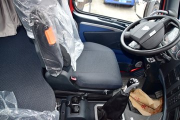 �й����� HOWO T7H�ؿ� ���а� 540���� 6X4ǣ����(ZZ4257W324HE1B)ͼƬ