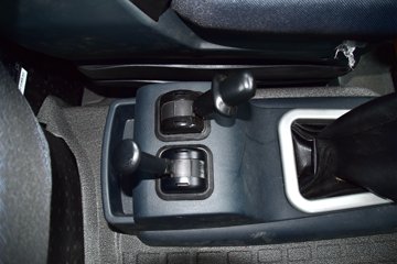 �й����� HOWO T7H�ؿ� ���а� 540���� 6X4ǣ����(ZZ4257W324HE1B)ͼƬ