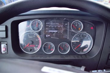 �й����� HOWO T7H�ؿ� ���а� 540���� 6X4ǣ����(ZZ4257W324HE1B)ͼƬ