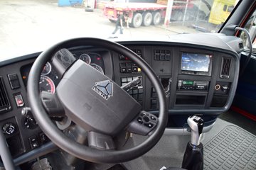 �й����� HOWO T7H�ؿ� ���а� 540���� 6X4ǣ����(ZZ4257W324HE1B)ͼƬ