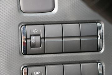 �������� ES5 210���� 6X2 4.8����ж��ͼƬ