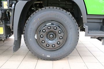 �������� ES5 210���� 6X2 4.8����ж��ͼƬ