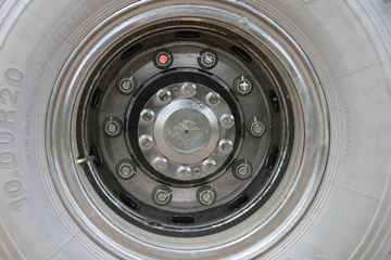 �������� ES5 210���� 6X2 4.8����ж��ͼƬ