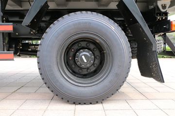 �������� ES5 210���� 6X2 4.8����ж��ͼƬ