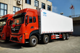 东风天龙KL&nbsp;冷藏车外观图片