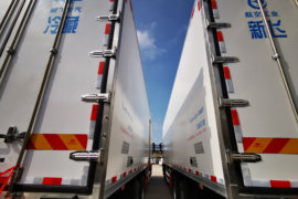 东风天龙KL&nbsp;冷藏车上装图片