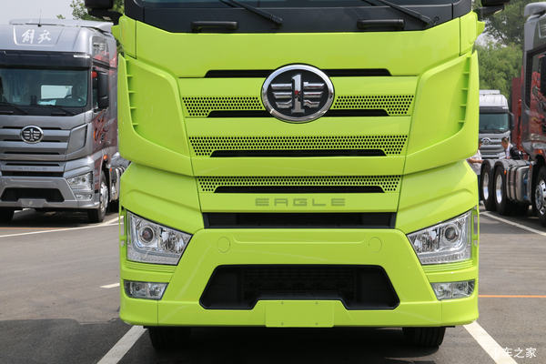购解放J7牵引车 享高达0.5万优惠