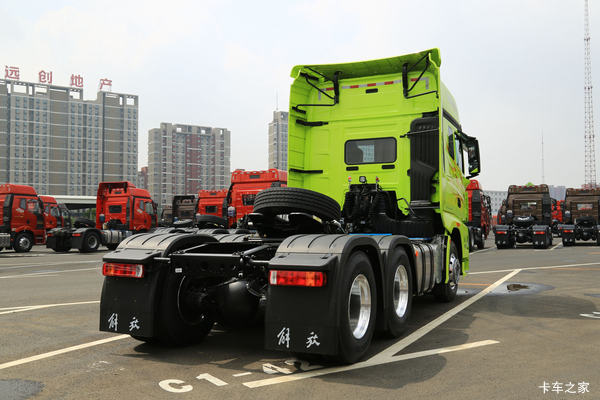 新车到店 武汉市解放J7牵引车仅需45万元