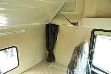 һ����� J7�ؿ� ������ 550���� 6X4ǣ����(��ѿ��)(CA4250P77K25T1E5)ͼƬ