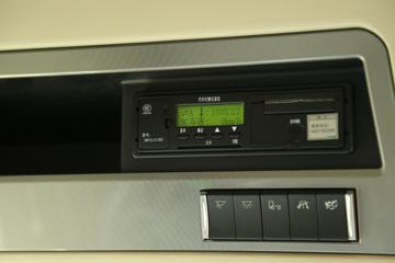 һ����� J7�ؿ� ������ 550���� 6X4ǣ����(��ѿ��)(CA4250P77K25T1E5)ͼƬ