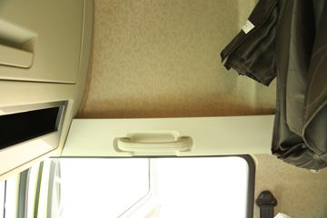 һ����� J7�ؿ� ������ 550���� 6X4ǣ����(��ѿ��)(CA4250P77K25T1E5)ͼƬ