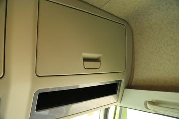 һ����� J7�ؿ� ������ 550���� 6X4ǣ����(��ѿ��)(CA4250P77K25T1E5)ͼƬ